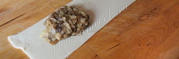 пирожки с грибами и сыром