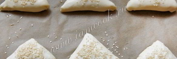 пирожки с грибами и сыром