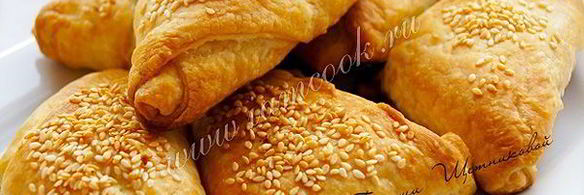 пирожки с грибами и сыром