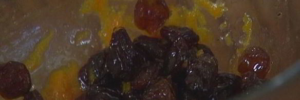 пирожки с изюмом