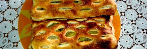 пирожки с картошкой и фаршем из слоеного теста