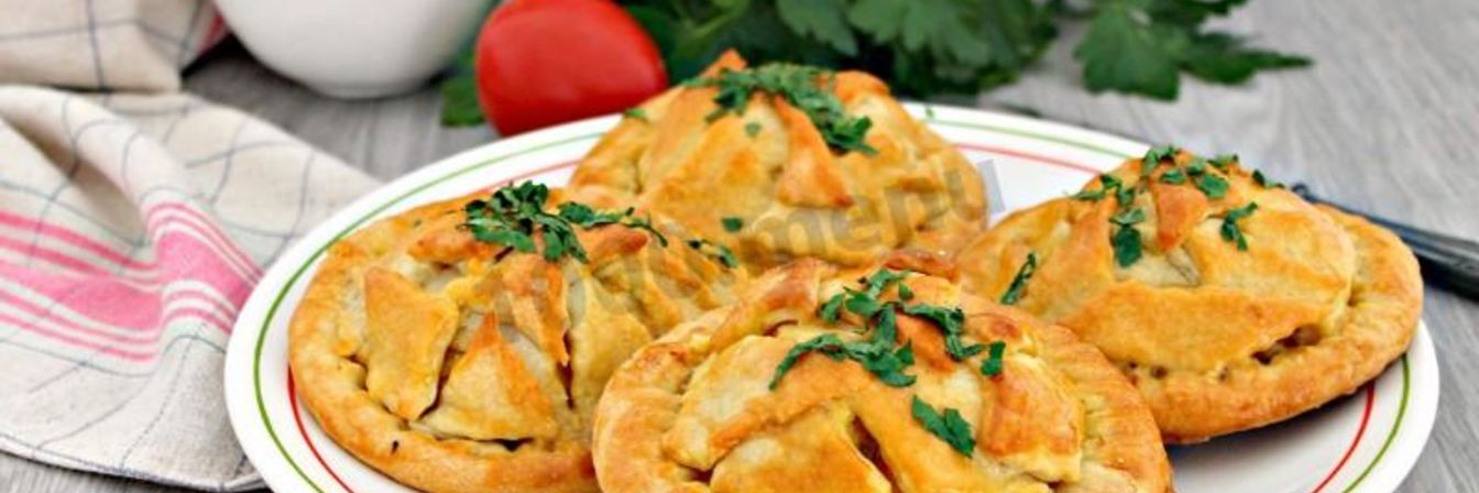 Пирожки с курицей и картошкой в духовке