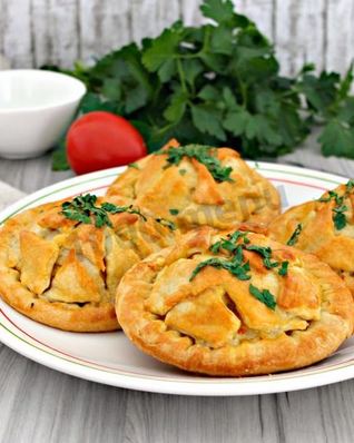 Пирожки с курицей и картошкой в духовке