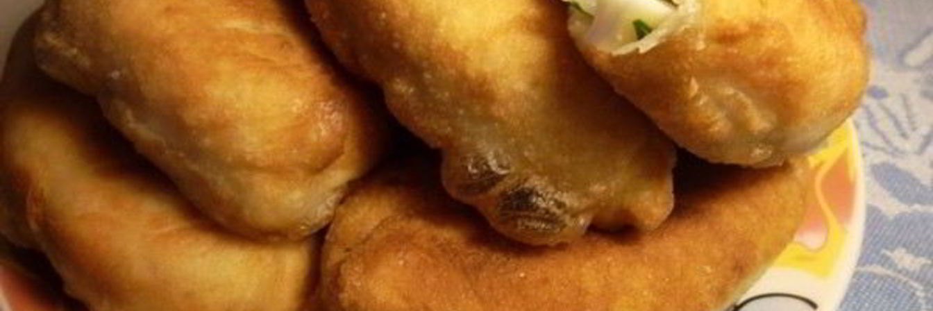 Пирожки с луком и яйцом