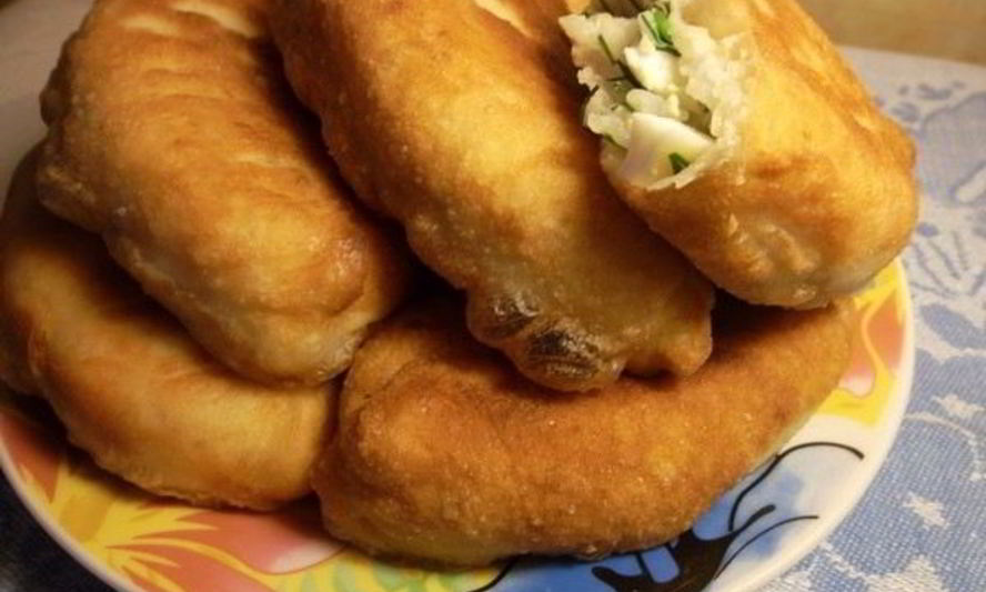 Рецепт пирожков с луком и яйцом