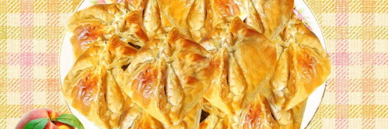 Пирожки с повидлом из слоеного теста