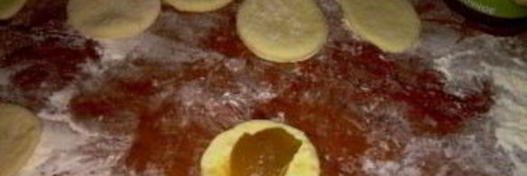 пирожки с повидлом на сковороде