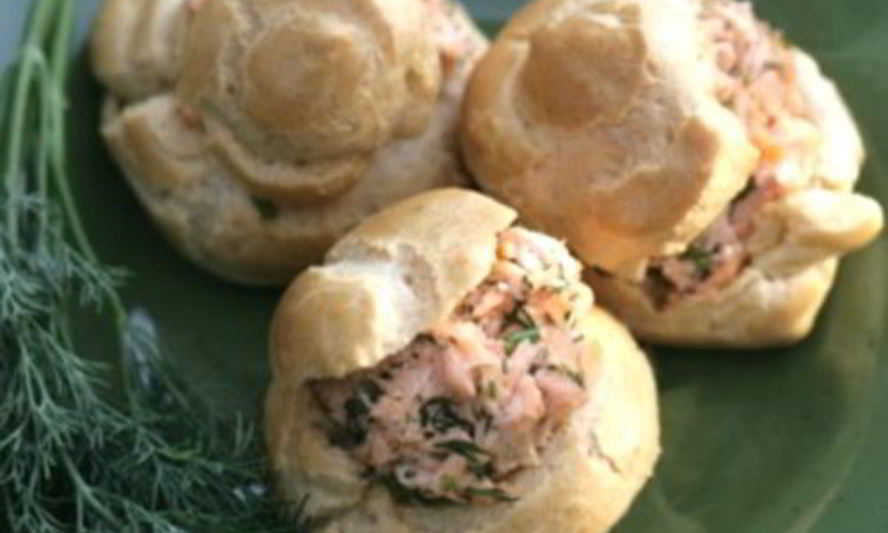 Рецепт пирожков с рыбно-грибной начинкой из заварного теста