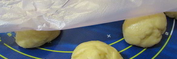 пирожки с вареной сгущенкой