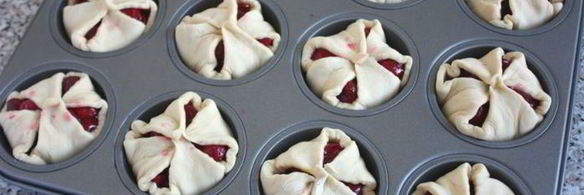 пирожки с вишней