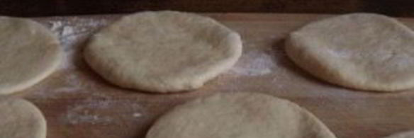 пирожки с яйцом и зеленым луком