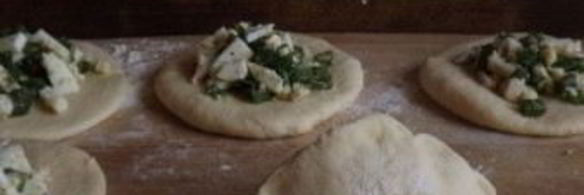 пирожки с яйцом и зеленым луком