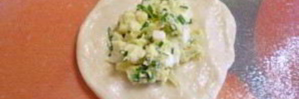 пирожки с яйцом и зеленью