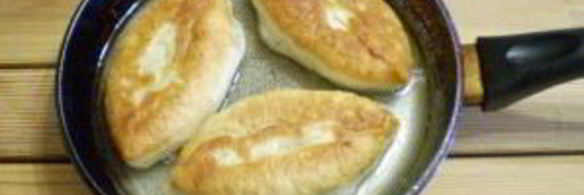 пирожки с яйцом и зеленью