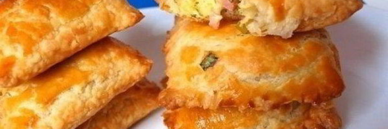Пирожки с зеленым луком и ветчиной