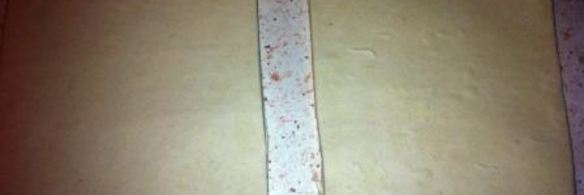 пирожки слоеные с ветчиной, сыром и луком