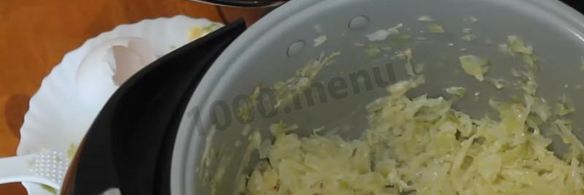 пирожки в мультиварке с капустой