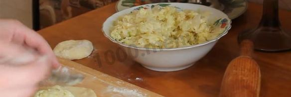 пирожки в мультиварке с капустой