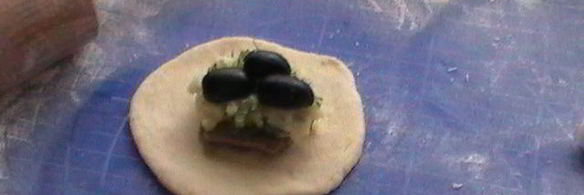 пирожки зимние с домашним паштетом и картофелем