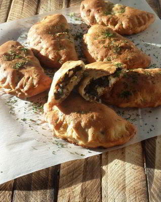 Постные пирожки с рисом и грибами