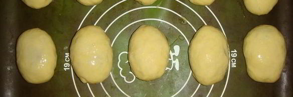 сдобные пирожки с вишней