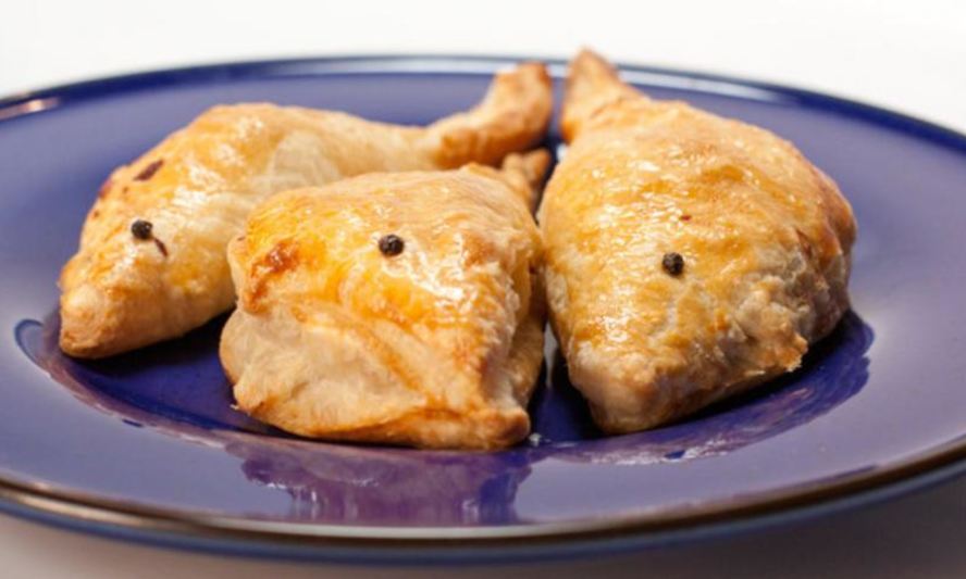 Рецепт слоеных пирожков с мясом и капустой