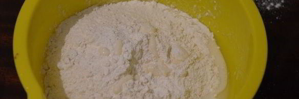 творожные пирожки с яблоками и изюмом