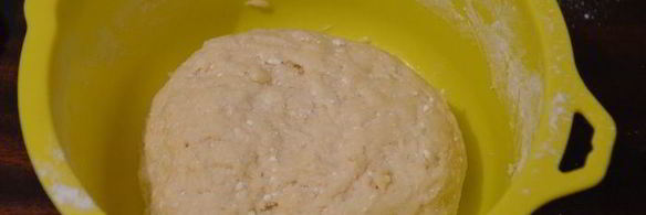 творожные пирожки с яблоками и изюмом