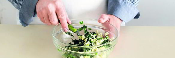 яичные пирожки с черемшой и зеленым луком