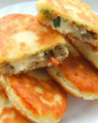 Жареные пирожки из творожного теста