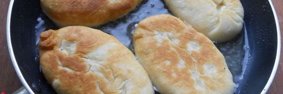 жареные пирожки с картофелем и мясом