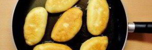 жареные пирожки с картошкой