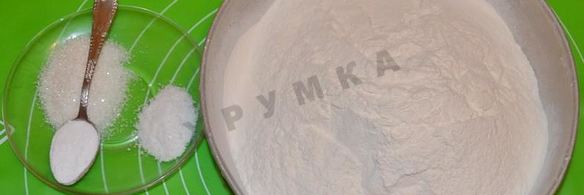 жареные пирожки с луком и яйцом на кефире