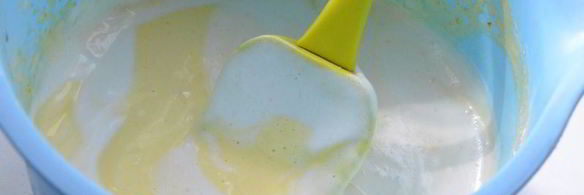 бисквитное пирожное джинга с мороженым