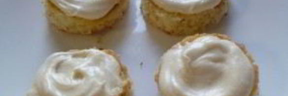 бисквитные пирожные с кремом