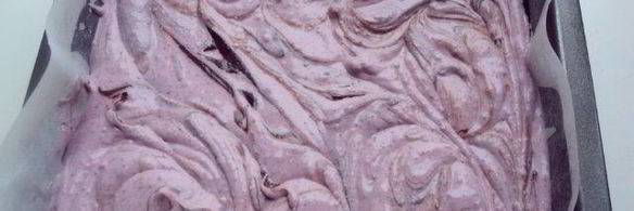 брауни с сырно-черничной прослойкой