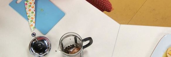 карамельные пирожные с фруктами