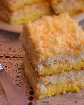 Кокосовое пирожное с нежным сливочным кремом