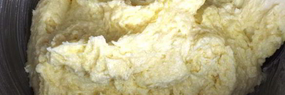 кокосовое пирожное с нежным сливочным кремом