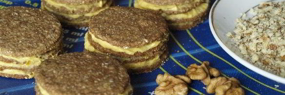 овсяно-ореховое пирожное с тыквенно-творожным кремом