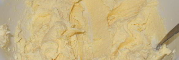 песочное пирожное малинка