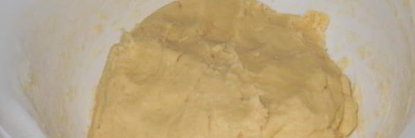 песочное пирожное малинка