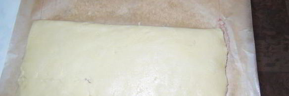 песочное пирожное малинка