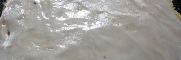 песочное пирожное с глазурью