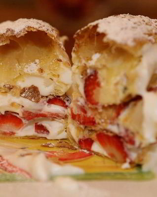 Пирожное Клубничный наполеон