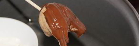 пирожное на палочках cake-pops