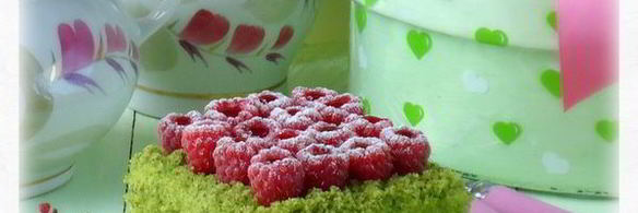 пирожное шпинат-малина