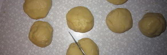 пирожные персики