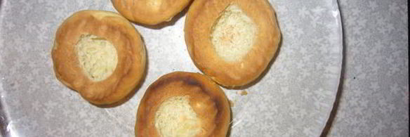 пирожные персики