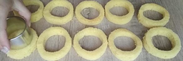 пирожные с клубникой и бананом